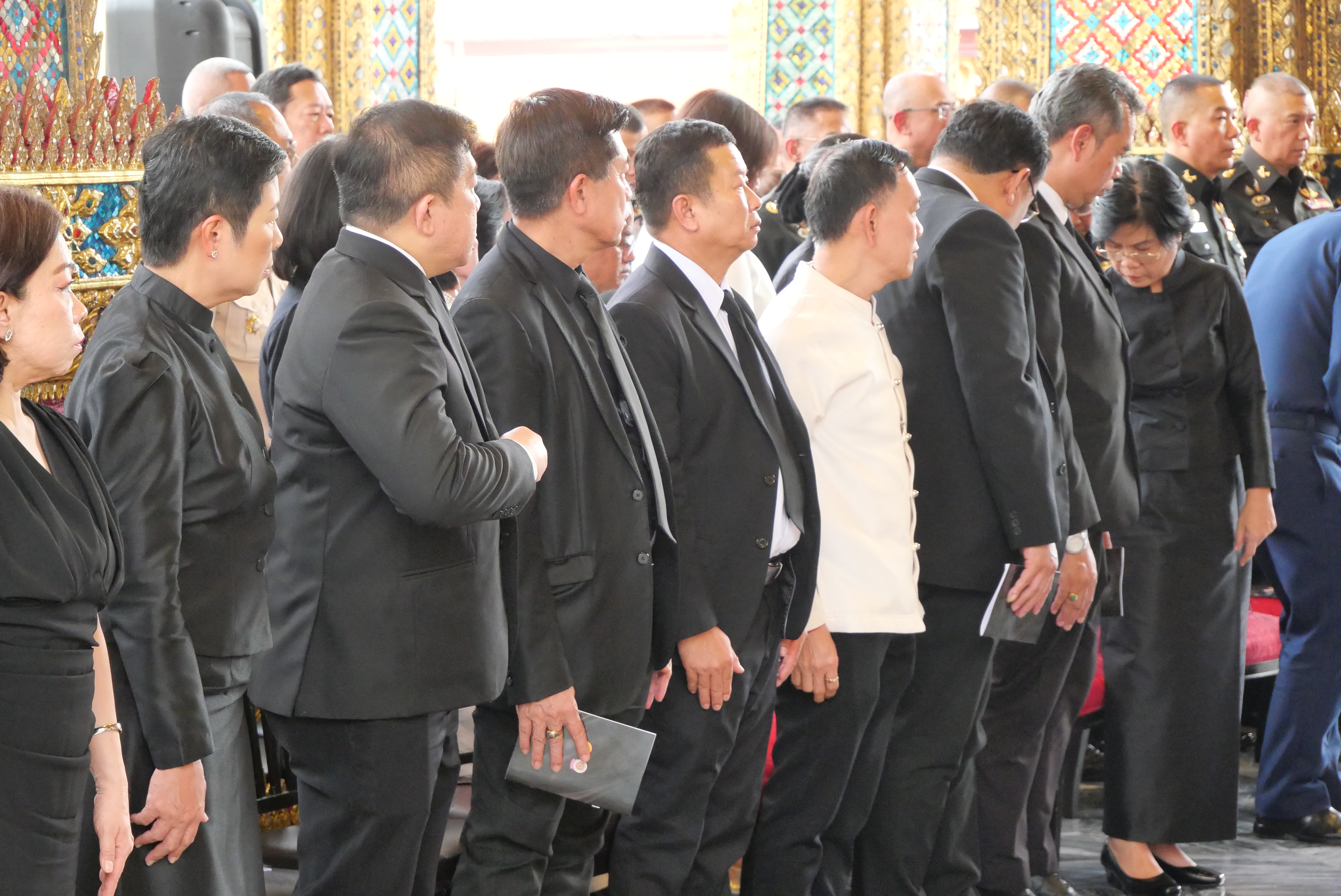 title - ส.ป.ก. ร่วมพิธีสวดพระพุทธมนต์ และเจริญจิตตภาวนาอุทิศถวายพระราชกุศลแด่ สมเด็จพระนางเจ้าสิริกิติ์ พระบรมราชินีนาถ พระบรมราชชนนีพันปีหลวง ณ พระอุโบสถวัดพระศรีรัตนศาสดาราม